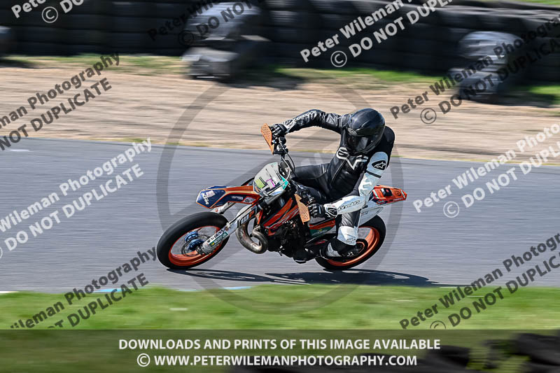 enduro digital images;event digital images;eventdigitalimages;lydden hill;lydden no limits trackday;lydden photographs;lydden trackday photographs;no limits trackdays;peter wileman photography;racing digital images;trackday digital images;trackday photos